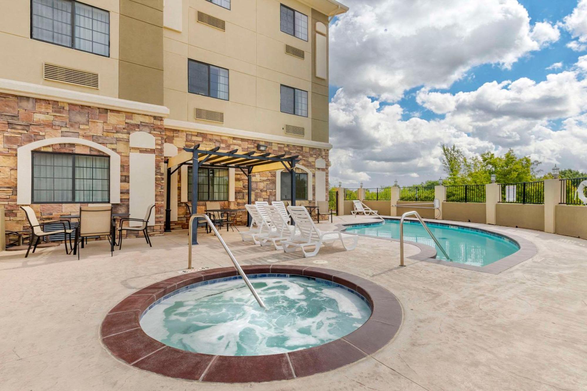 Comfort Inn & Suites Glenpool Dış mekan fotoğraf