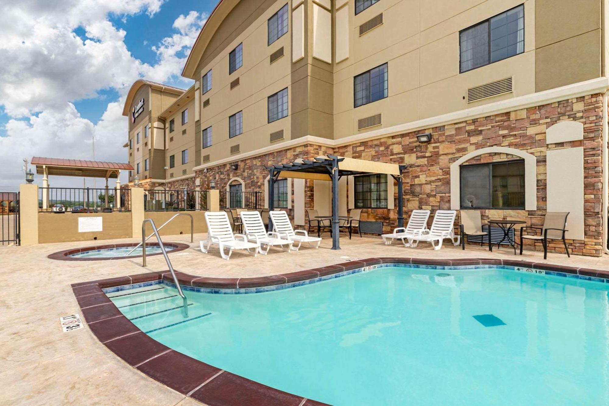 Comfort Inn & Suites Glenpool Dış mekan fotoğraf